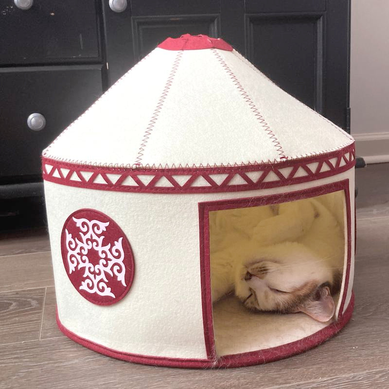 Nomadic Cat Yurts - Cozy Pet Bed for Cats with Traditional Kazakh Design - Soft, Durable & Stylish Cat Cave